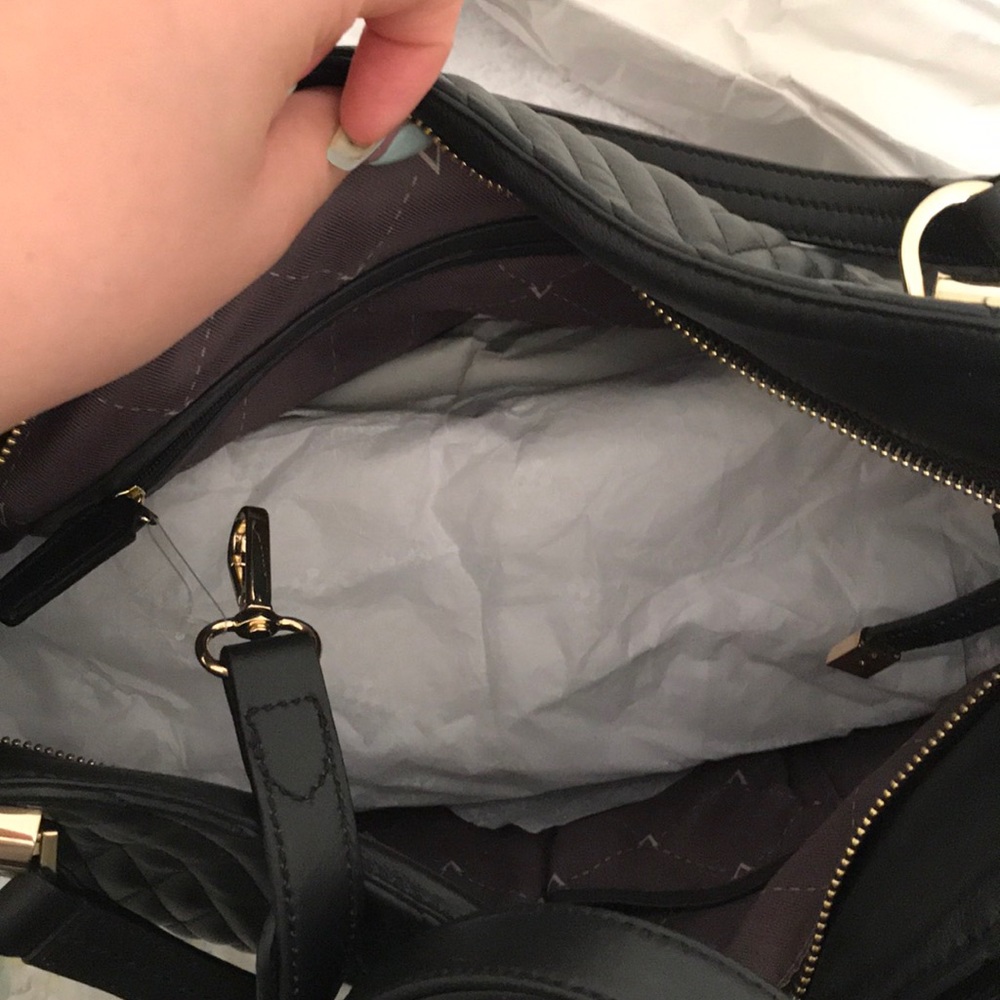 Black Vince Camuto shoulder bag - Picture 6 of 7